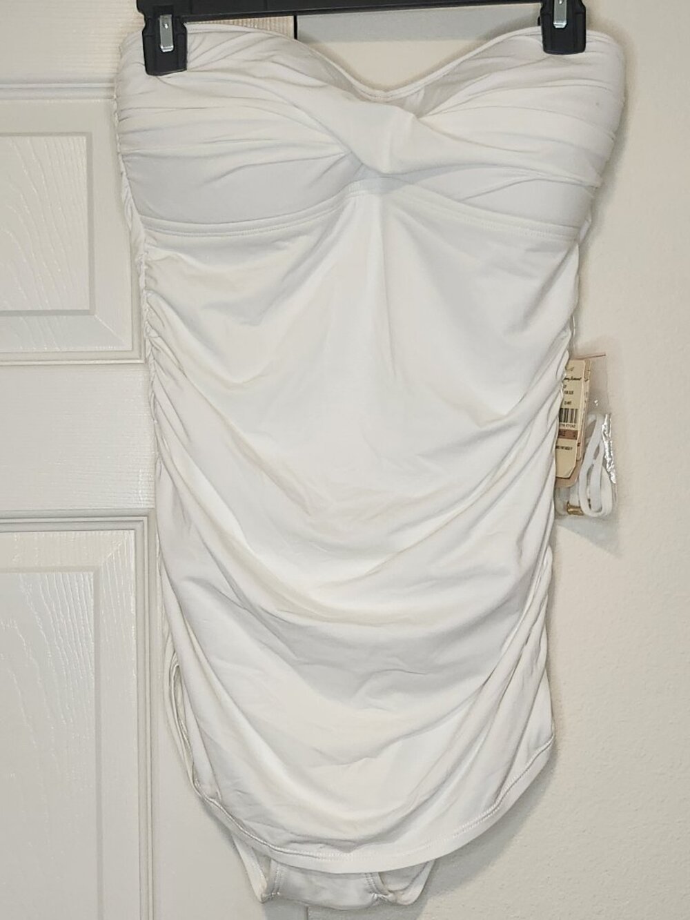 Tommy Bahama Pearl Solids White Shirred Bandeau One Piece Swimsuit Size 12 NWT